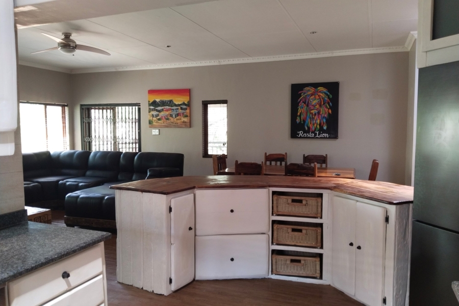 2 Bedroom Property for Sale in Mount Amanzi North West